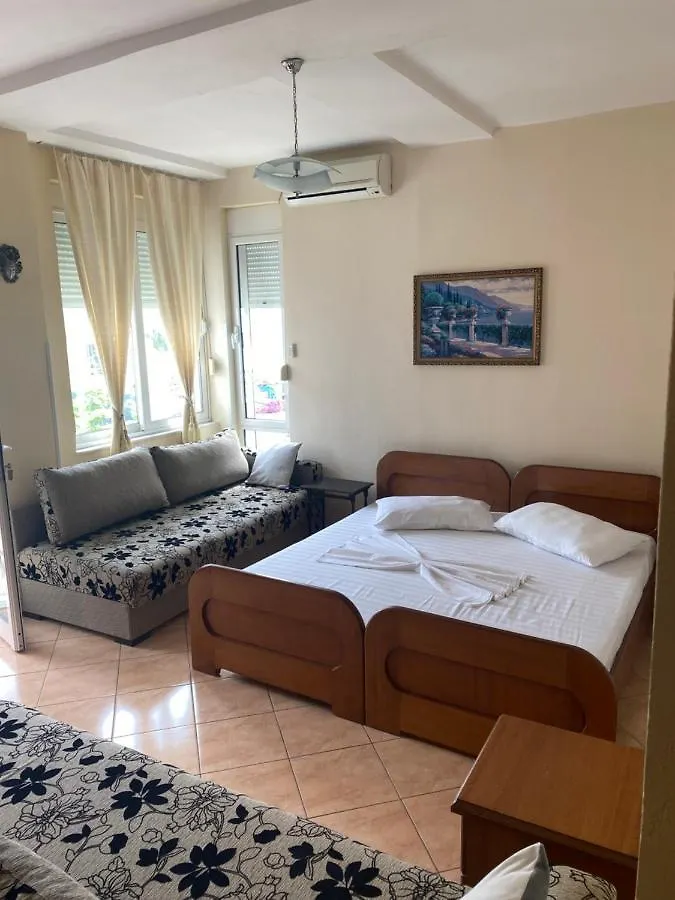 Alex Apartment Sarandë